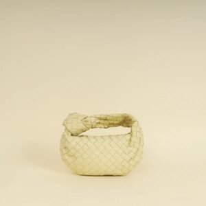 BV handle light yellow