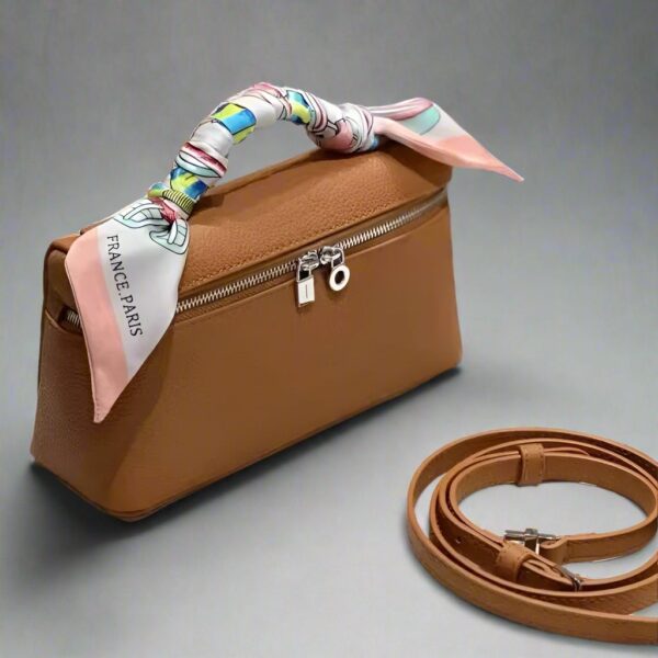 L | P brown - Image 2