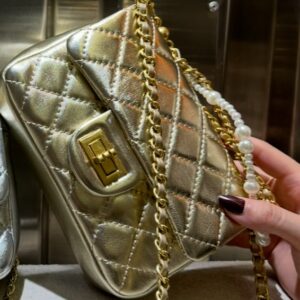 mini C with pearls gold