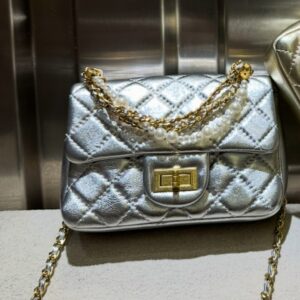 mini C with pearls silver
