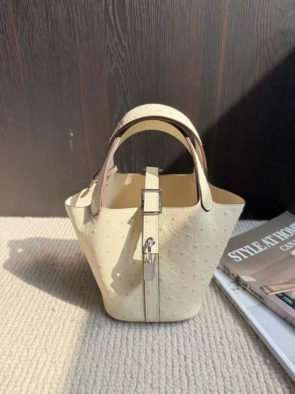 14 picotin ostrich off white
