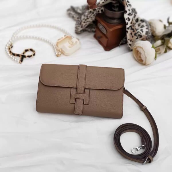Jige elan etoupe clutch