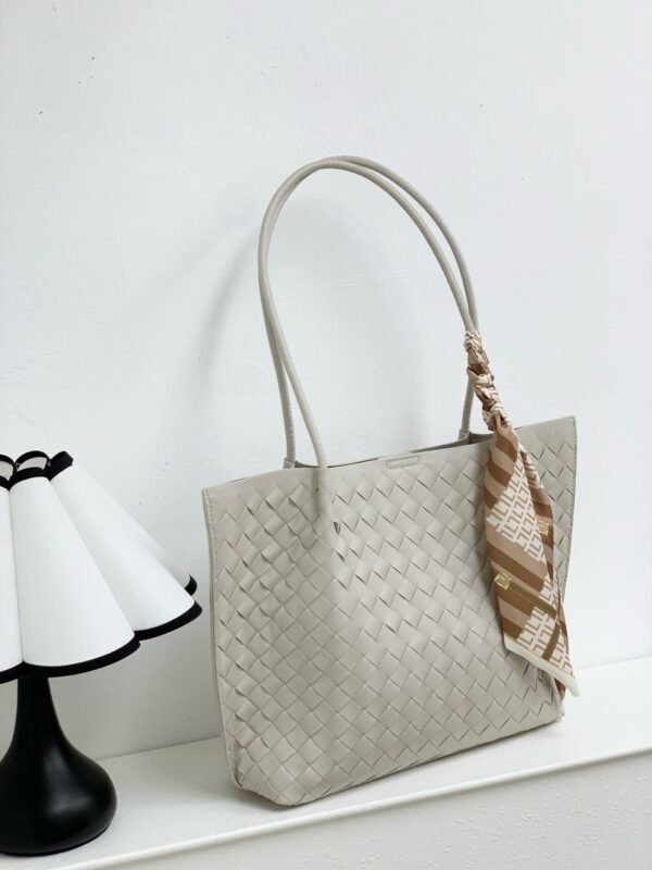 White BV tote bag
