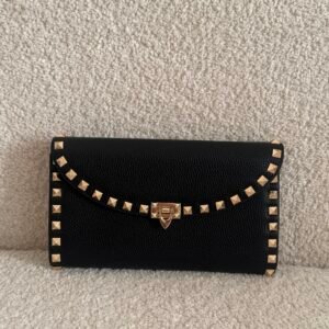 Garavani wallet on chain black